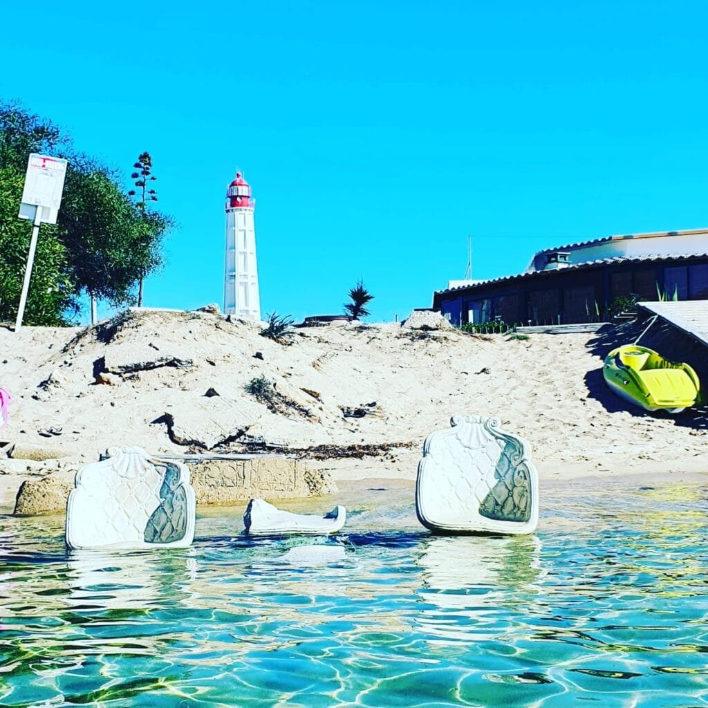 Take a Break, Farol Island.